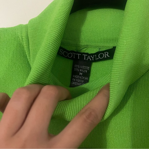 {Vintage Scott Taylor} 🔷 sleeveless turtleneck - Picture 2 of 3